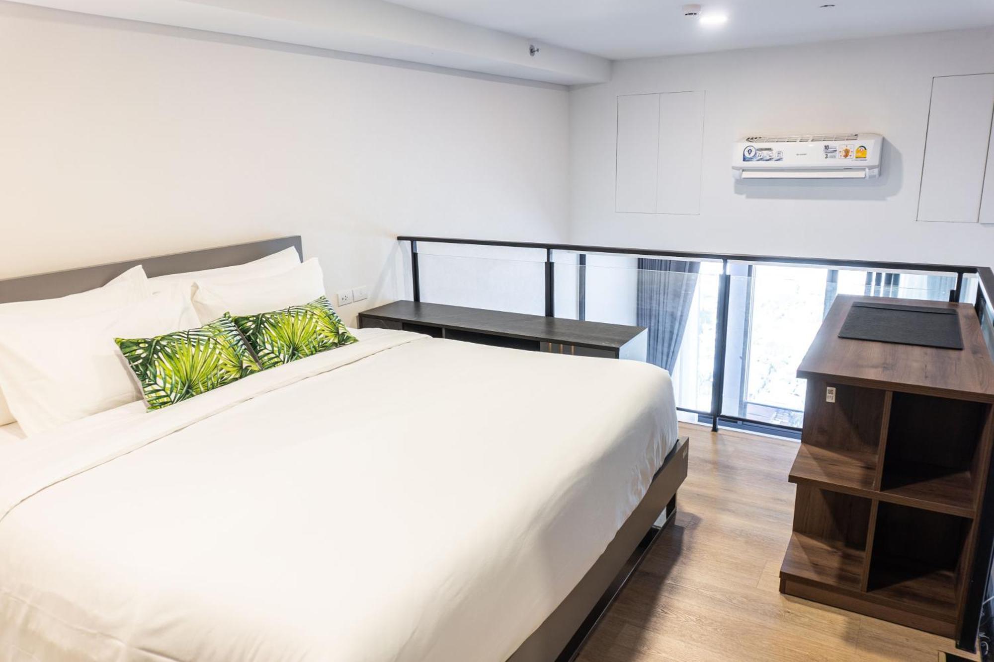 Hotel Ramada By Wyndham Bangkok Sukhumvit 87 Extérieur photo
