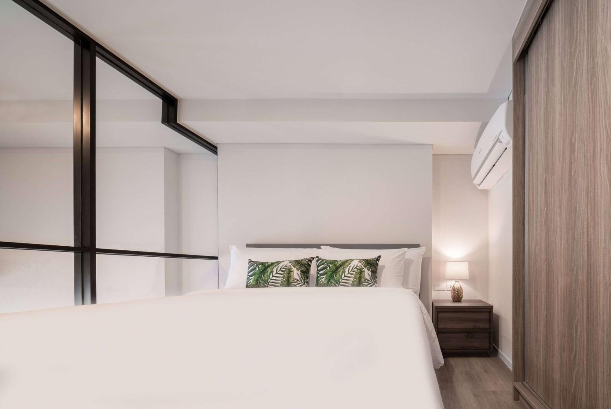 Hotel Ramada By Wyndham Bangkok Sukhumvit 87 Extérieur photo