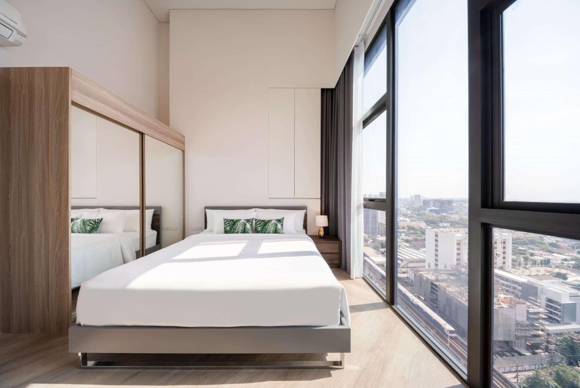 Hotel Ramada By Wyndham Bangkok Sukhumvit 87 Extérieur photo